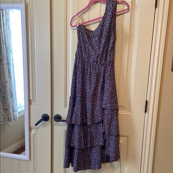 Asymmetrical Ruffled Sundress - Picture 6 of 8